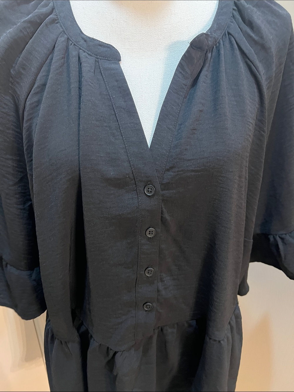 Torrid Raglan Ruffle Peplum Top - Picture 3 of 6